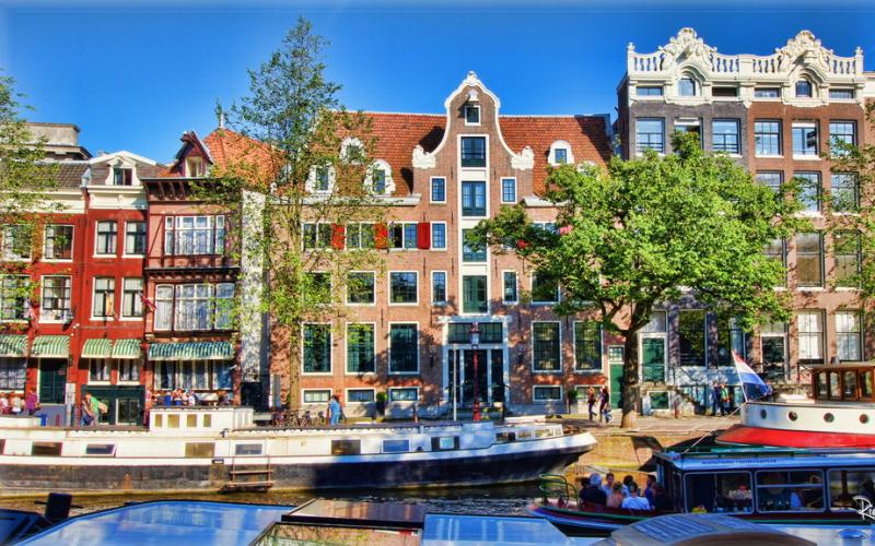 Когда лучше всего поехать в Амстердам?